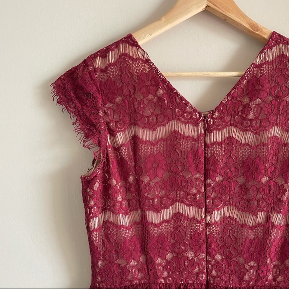 Maeve Peplum Lace Dress - Large - Picture 5 of 14